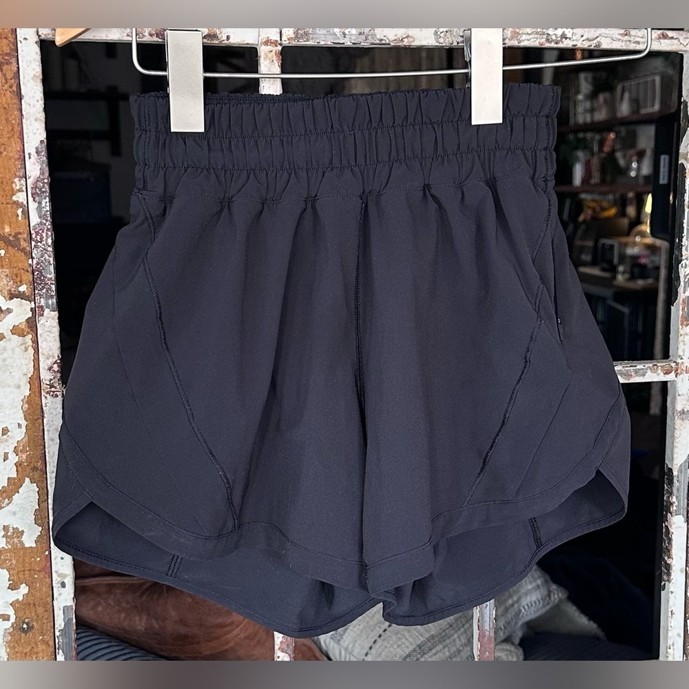Lululemon Track That High-Rise 5” Running Shorts Black Size 2 - Picture 2 of 7